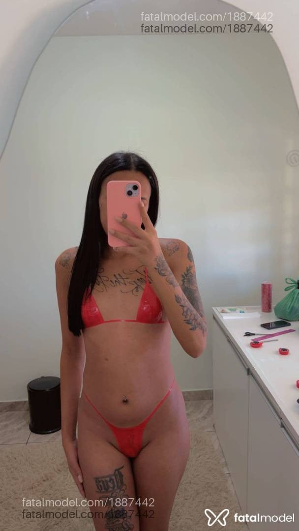 Acompanhante mulher trans morena (o) de olhos pretos - Kaylli dantas