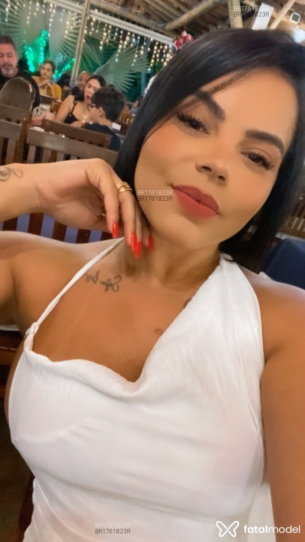 Acompanhante mulher morena (o) de olhos castanhos em Belo Horizonte - Michelle Coimbra