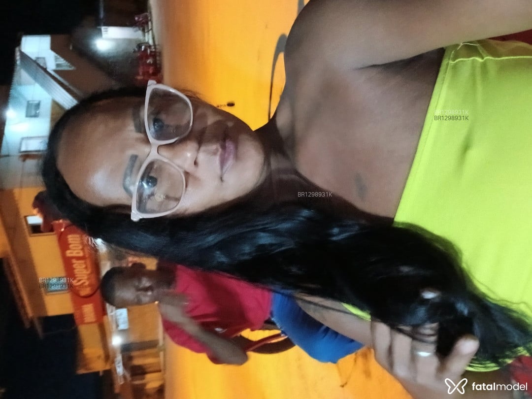 Acompanhante mulher trans morena (o) de olhos castanhos em Mucuri - Cleo Trans