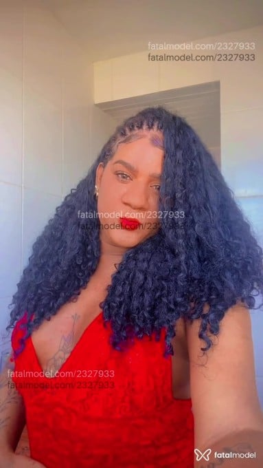 Acompanhante mulher trans morena (o) de olhos mel em Salvador Acompanhante mulher trans morena (o) de olhos mel em Salvador - Lavinia