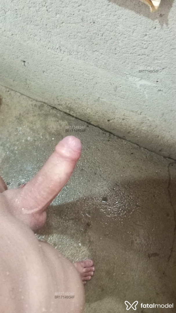 Acompanhante homem morena (o) de olhos castanhos em Itamaraju - Santos