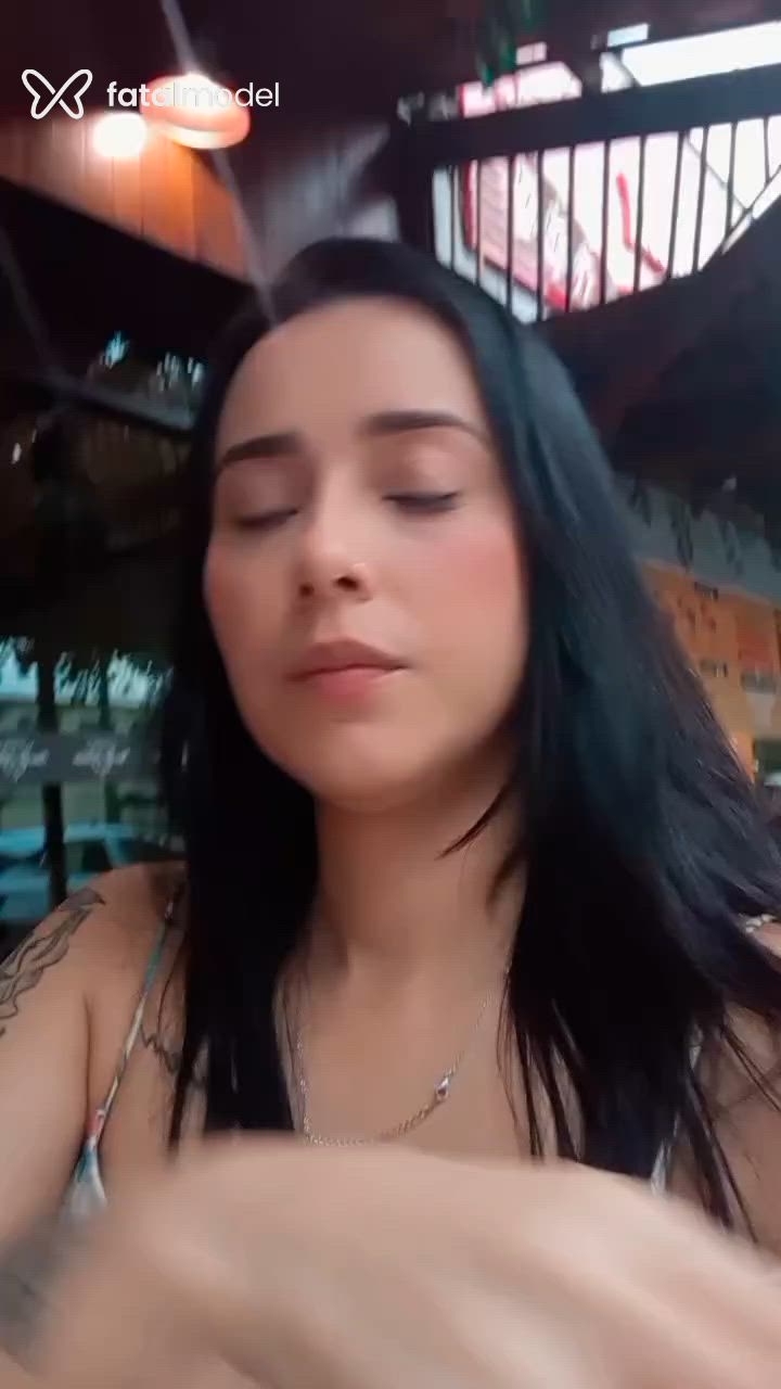 Acompanhante mulher morena (o) de olhos verdes - Mary Lisboa