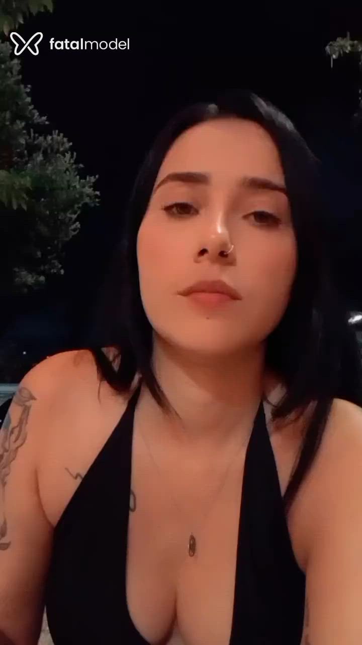 Acompanhante mulher morena (o) de olhos verdes - Mary Lisboa