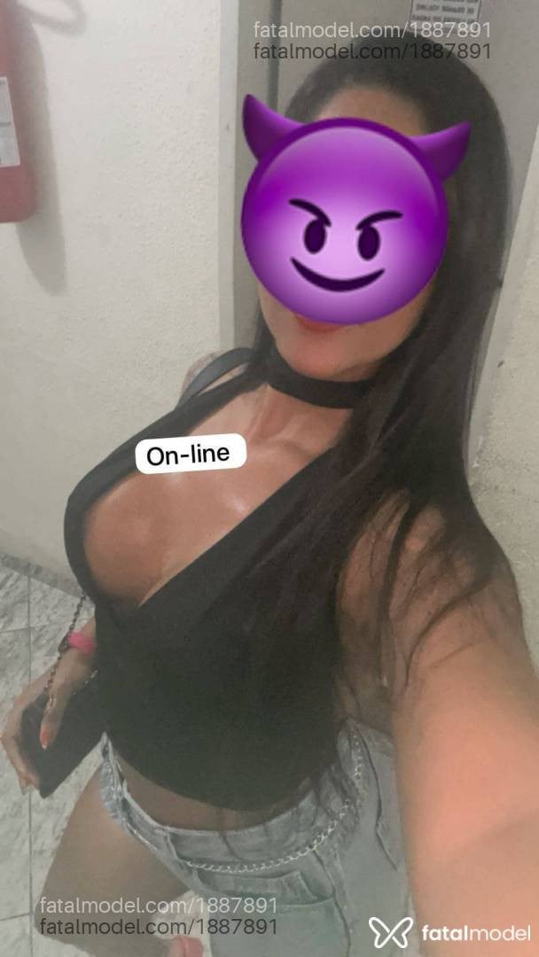 Acompanhante mulher com cabelo castanho de olhos castanhos - LETICIA MORENA