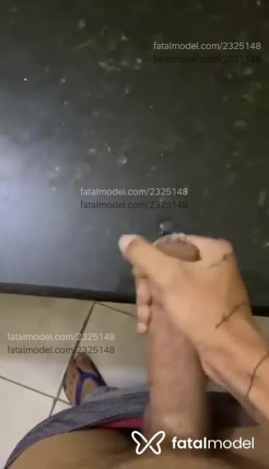 Acompanhante homem loira (o) de olhos castanhos - Rodolpho
