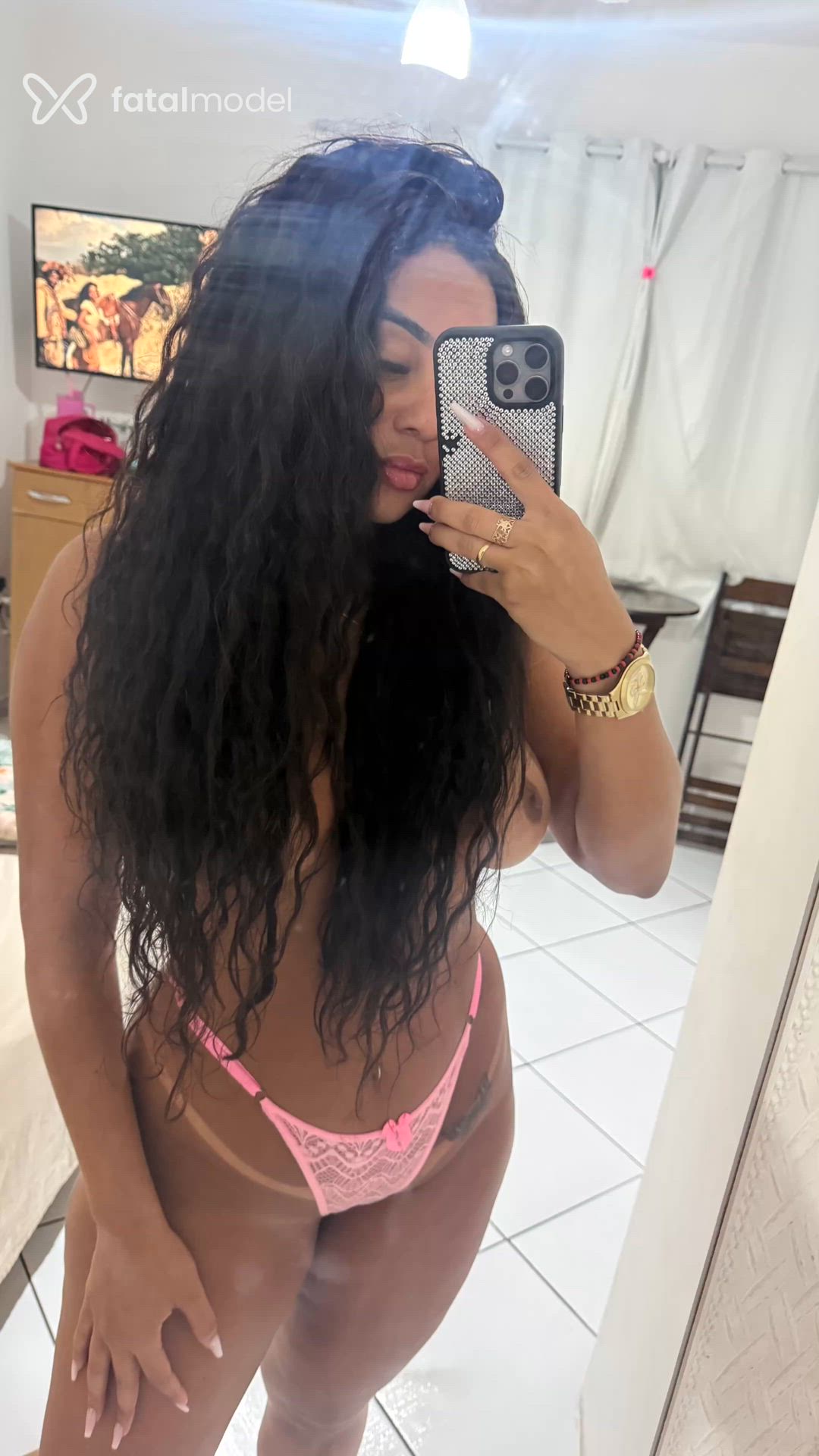 Acompanhante mulher morena (o) de olhos castanhos - Mirella Cavalcanti