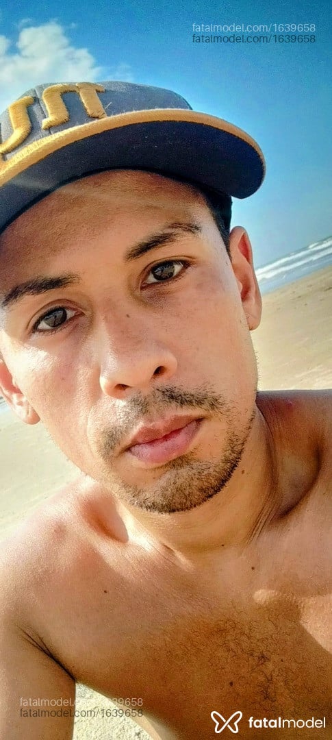 Acompanhante homem morena (o) de olhos castanhos em Viamão - Rafael