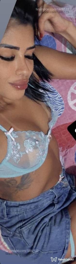 Acompanhante mulher morena (o) de olhos pretos - Karol