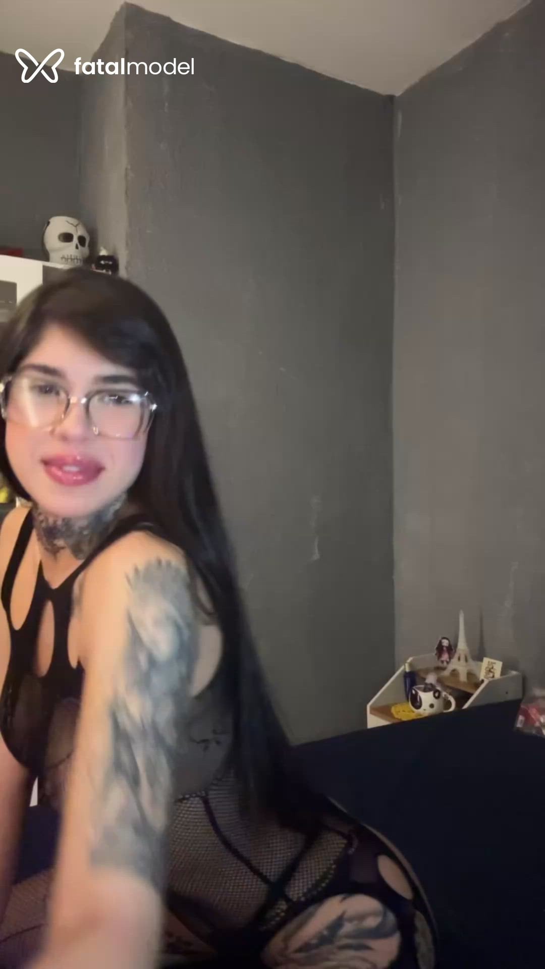 Acompanhante mulher morena (o) de olhos castanhos - Malu