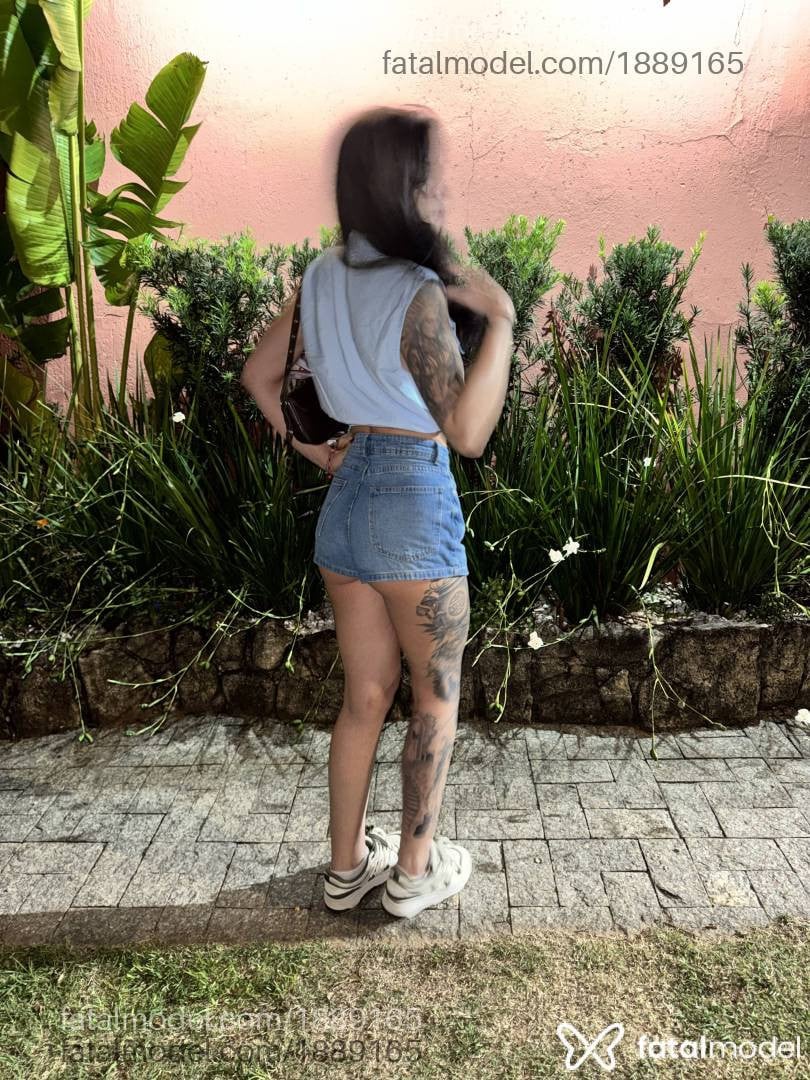 Acompanhante mulher morena (o) de olhos castanhos - Malu