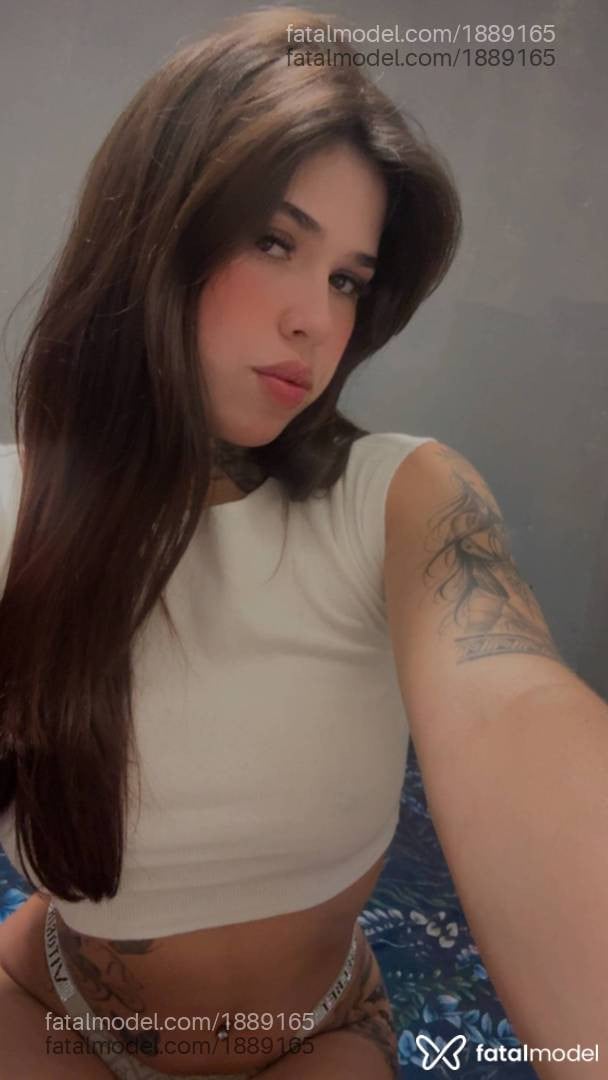 Acompanhante mulher morena (o) de olhos castanhos - Malu