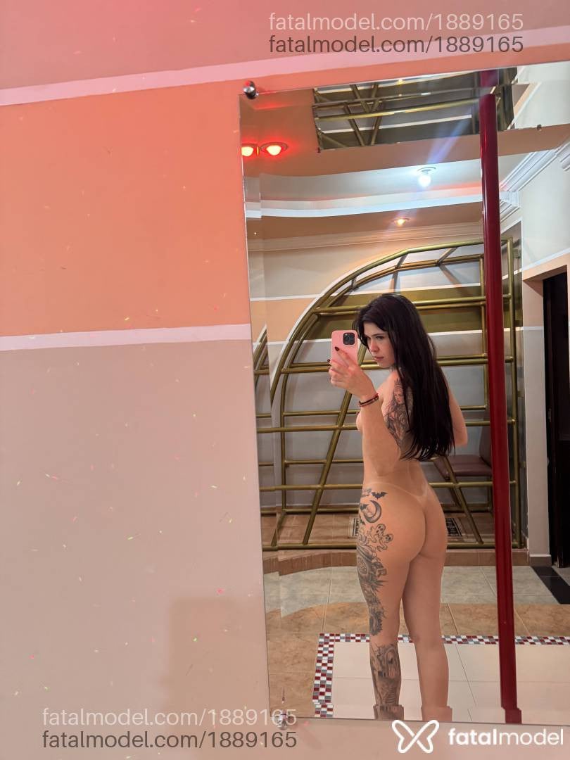 Acompanhante mulher morena (o) de olhos castanhos - Malu