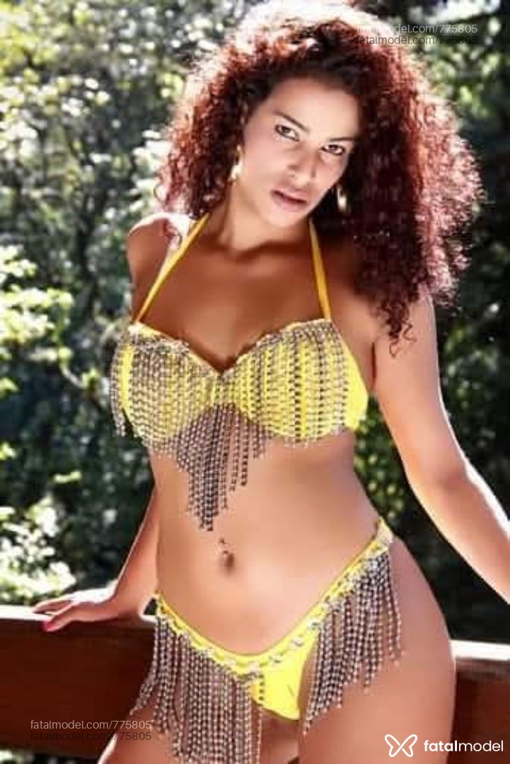 Acompanhante mulher morena (o) de olhos mel em Balneário Camboriú - Cris Gaúcha