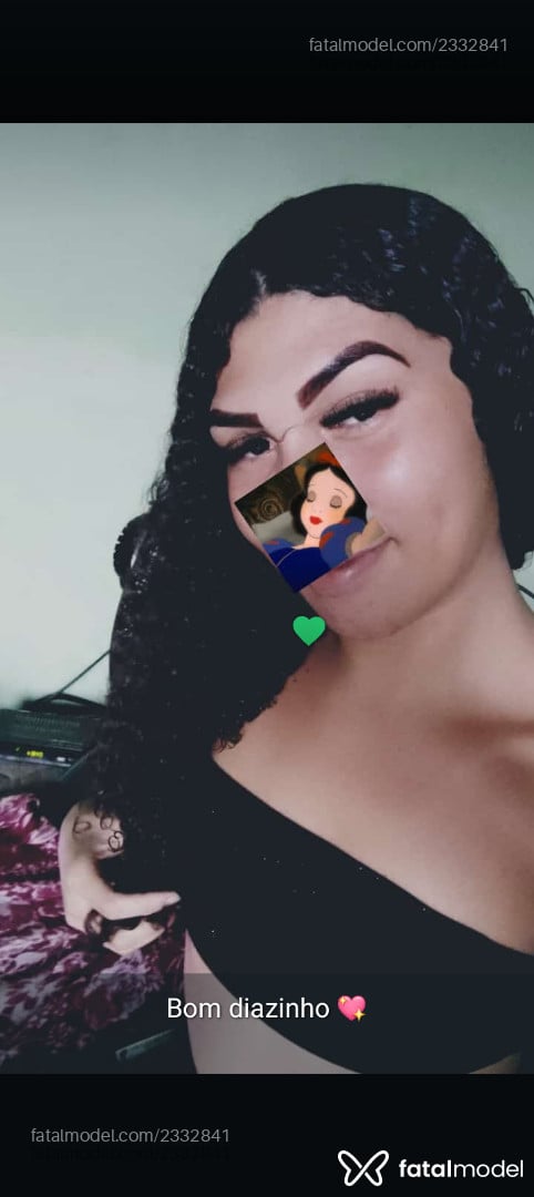 Acompanhante mulher trans com cabelo castanho de olhos castanhos em Aquiraz - Vitorinhaa