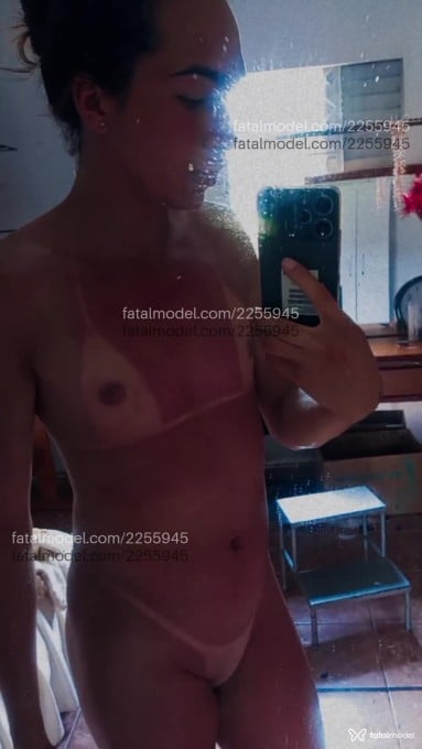 Acompanhante mulher trans com cabelo castanho de olhos castanhos em Goianésia Acompanhante mulher trans com cabelo castanho de olhos castanhos em Goianésia - Tifany