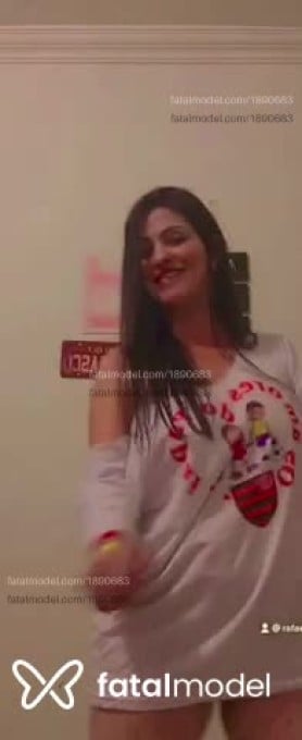 Acompanhante mulher com cabelo castanho de olhos castanhos em Nova Venécia Acompanhante mulher com cabelo castanho de olhos castanhos em Nova Venécia - Manu Lopez
