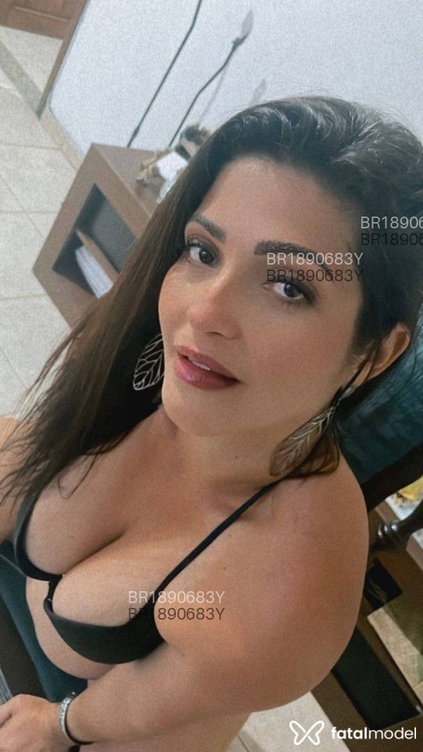 Acompanhante mulher com cabelo castanho de olhos castanhos em Nova Venécia Acompanhante mulher com cabelo castanho de olhos castanhos em Nova Venécia - Manu Lopez