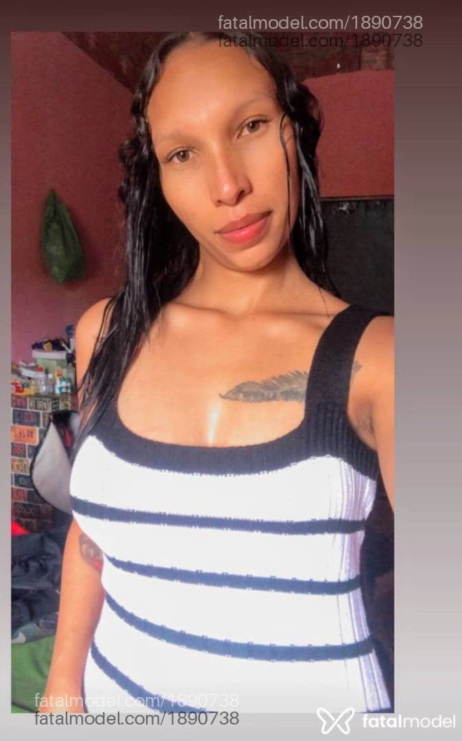 Acompanhante mulher morena (o) de olhos verdes - Bruninha