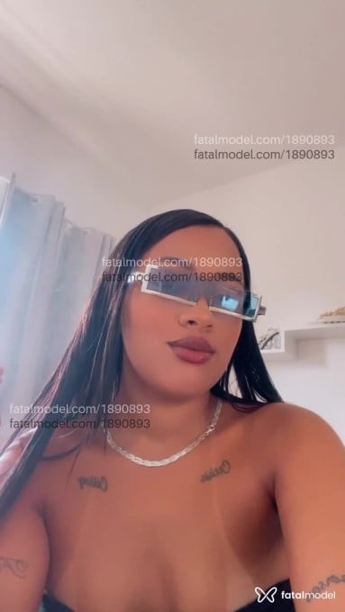 Acompanhante mulher morena (o) de olhos pretos em Balneário Camboriú - Brenda