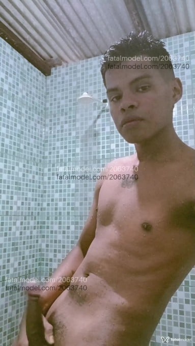 Acompanhante homem morena (o) de olhos pretos - Morenobraz Acompanhante homem morena (o) de olhos pretos - Morenobraz