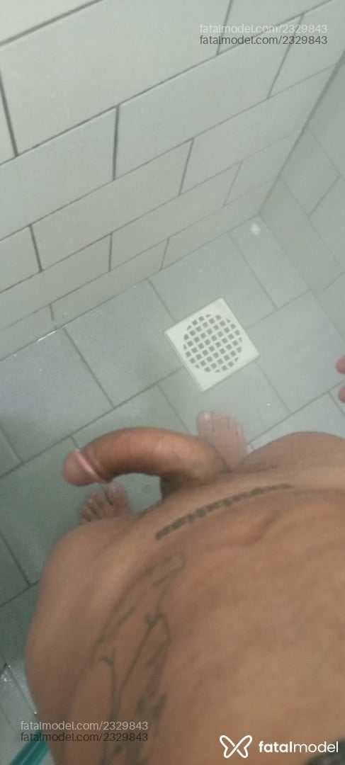 Acompanhante homem morena (o) de olhos pretos em Canela Acompanhante homem morena (o) de olhos pretos em Canela - Thiiago