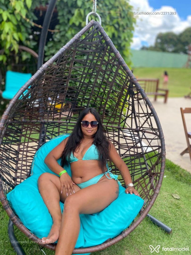 Acompanhante mulher morena (o) de olhos castanhos - Juliana