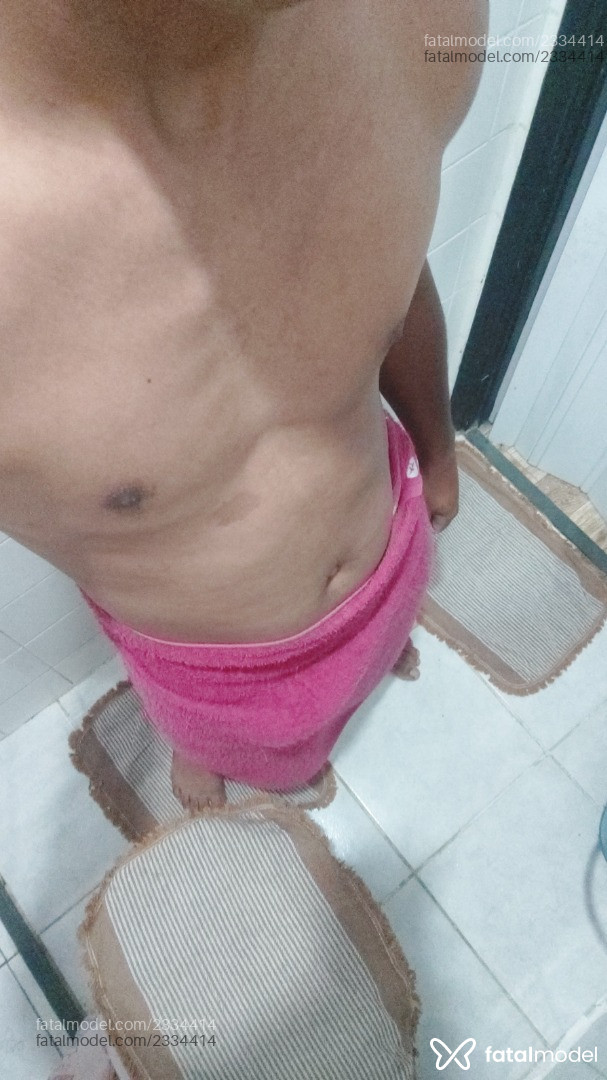 Acompanhante homem morena (o) de olhos castanhos em Rio de Janeiro Acompanhante homem morena (o) de olhos castanhos em Rio de Janeiro - Luucas Leal