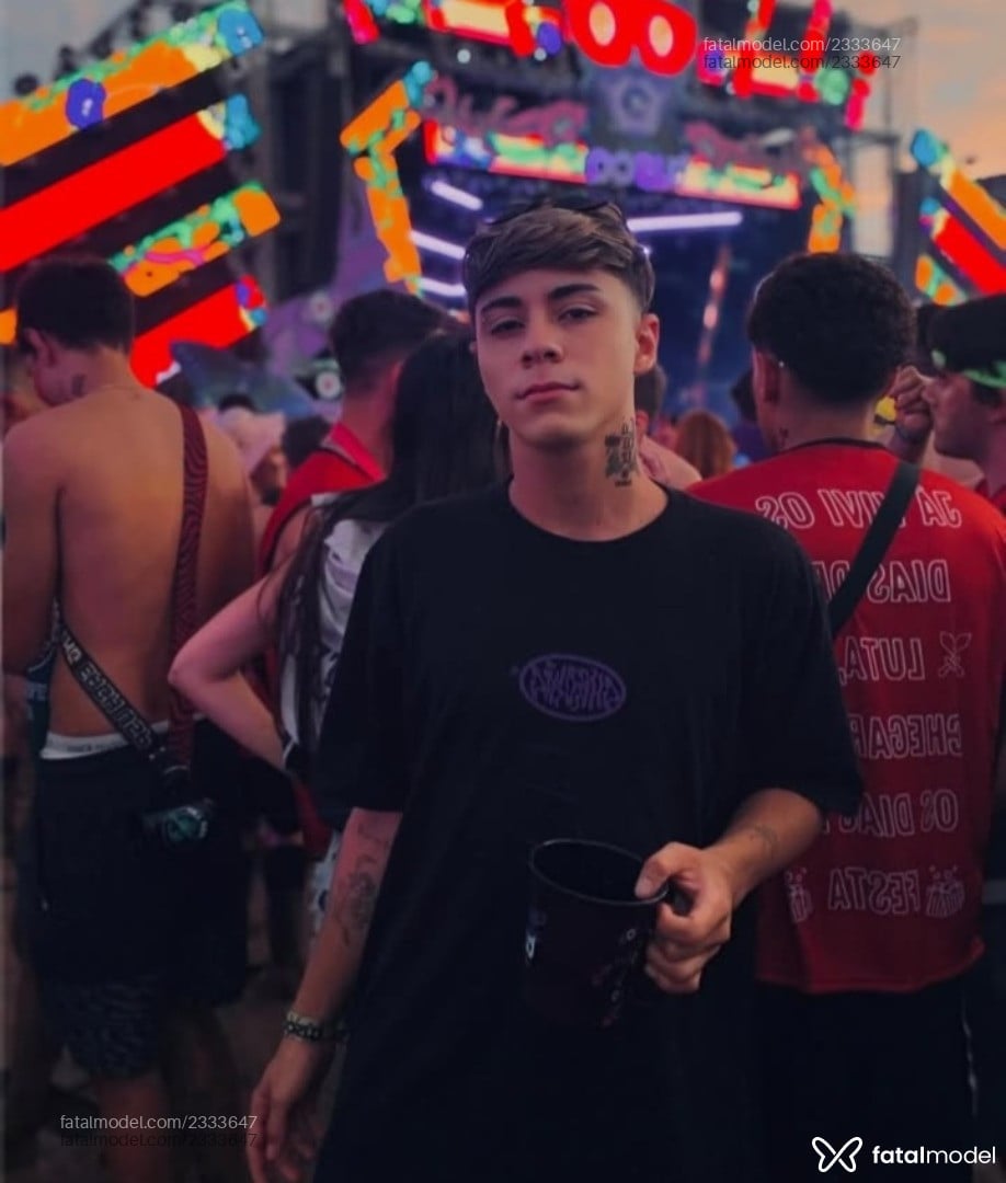 Acompanhante homem loira (o) de olhos castanhos em Campinas - Gustavo