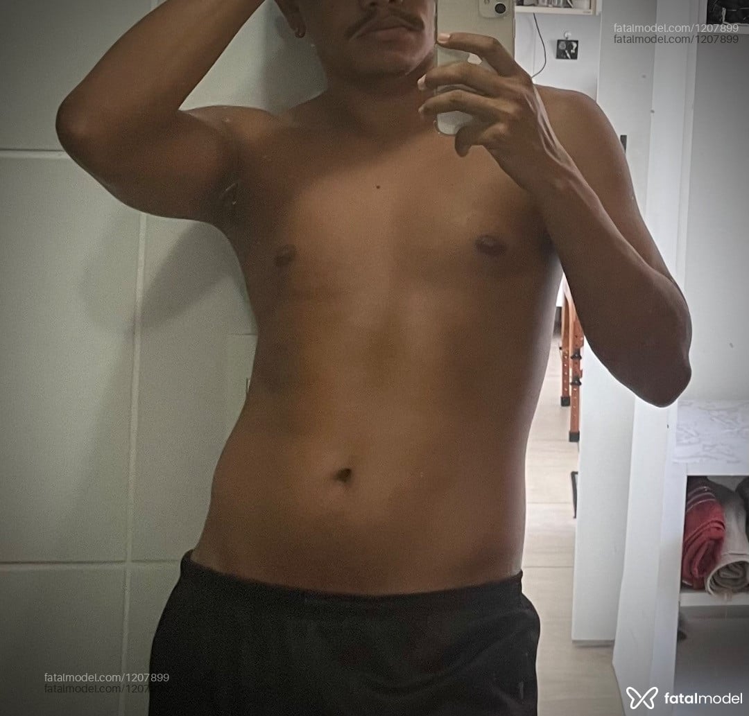 Acompanhante homem morena (o) de olhos castanhos em São Paulo Acompanhante homem morena (o) de olhos castanhos em São Paulo - Theo Mazzo