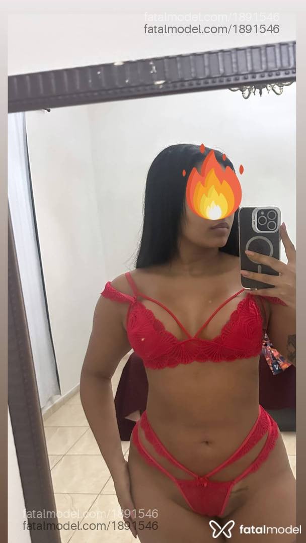 Acompanhante mulher morena (o) de olhos castanhos - Julia