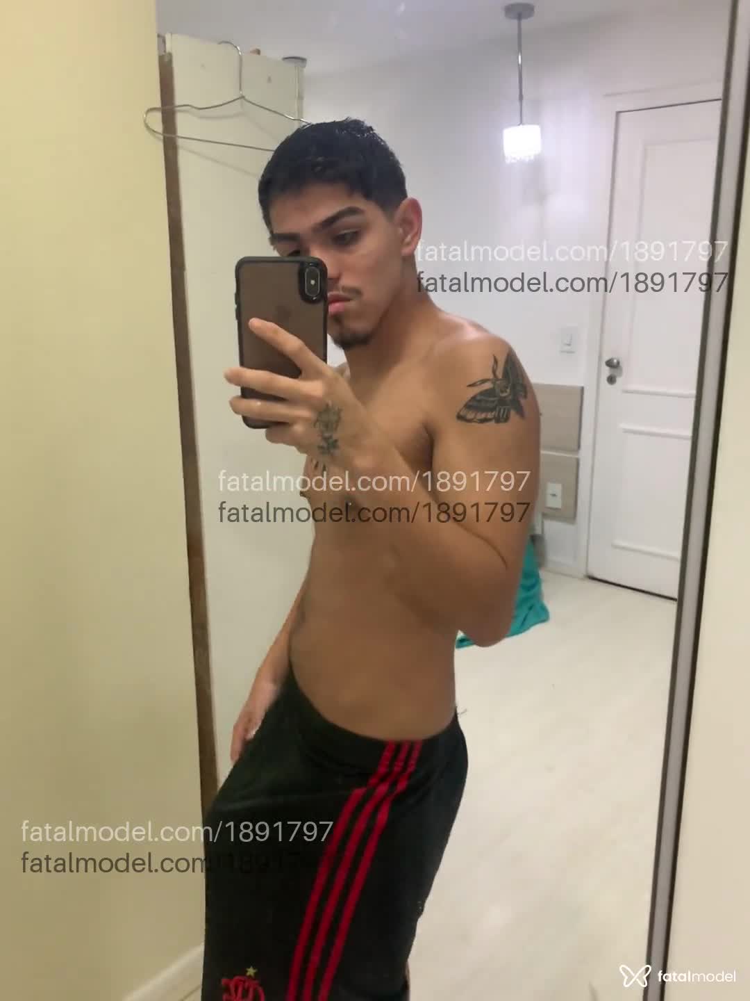 Acompanhante homem ruiva (o) de olhos castanhos em Rio de Janeiro Acompanhante homem ruiva (o) de olhos castanhos em Rio de Janeiro - Anjelux