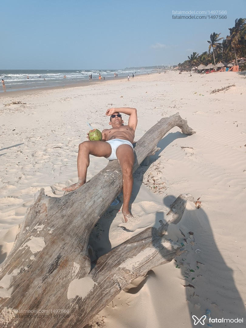 Acompanhante homem com cabelo castanho de olhos castanhos em Virtual Acompanhante homem com cabelo castanho de olhos castanhos em Virtual - Paulomoreno