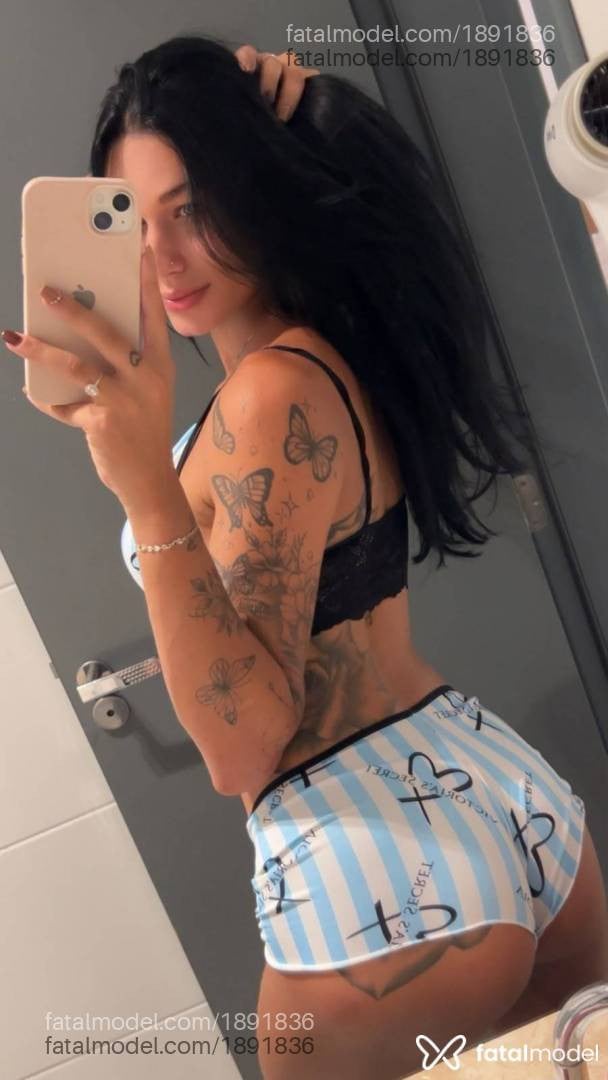 Acompanhante mulher trans morena (o) de olhos verdes - Nikolle Mayara