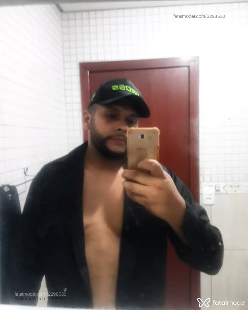 Acompanhante homem morena (o) de olhos castanhos - Cristyan Acompanhante homem morena (o) de olhos castanhos - Cristyan