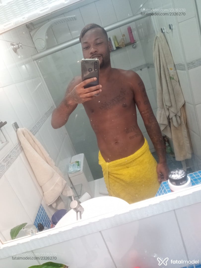 Acompanhante homem morena (o) de olhos castanhos em São Paulo - Henry