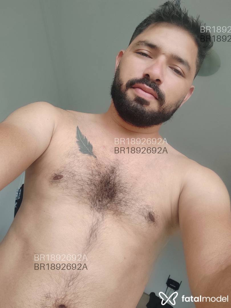 Acompanhante homem com cabelo castanho de olhos mel em Fortaleza - Gabriel Zimer
