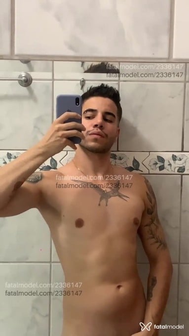 Acompanhante homem morena (o) de olhos castanhos em Uberlândia - Lucax