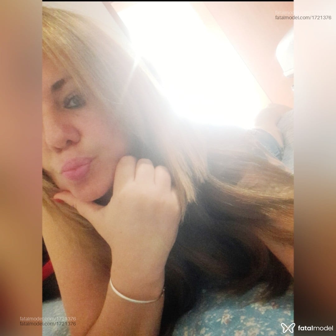 Acompanhante mulher ruiva (o) de olhos azuis em Joinville - DALLILA