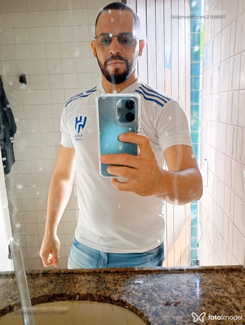 Acompanhante homem com cabelo castanho de olhos castanhos em Recife - Naldo