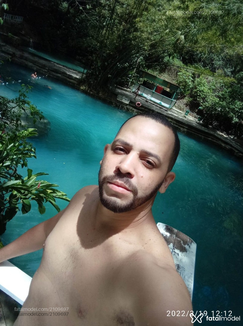 Acompanhante homem com cabelo castanho de olhos castanhos em Recife - Naldo