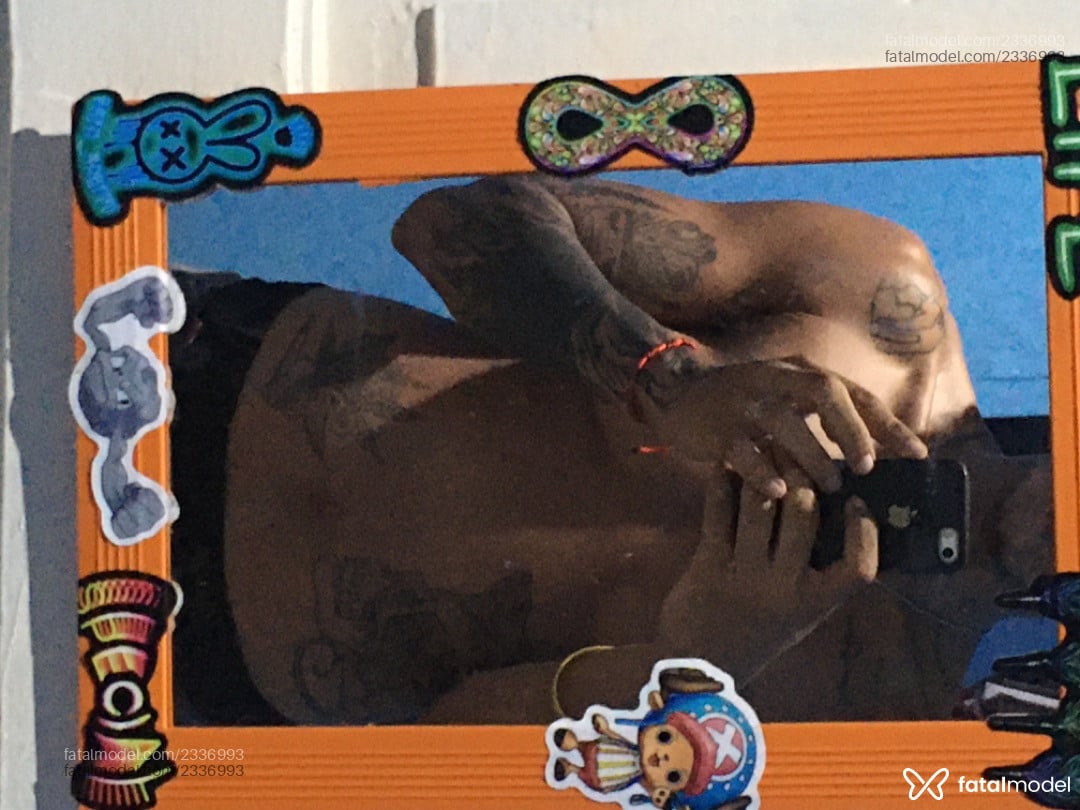 Acompanhante homem trans morena (o) de olhos pretos em Mamanguape - Max