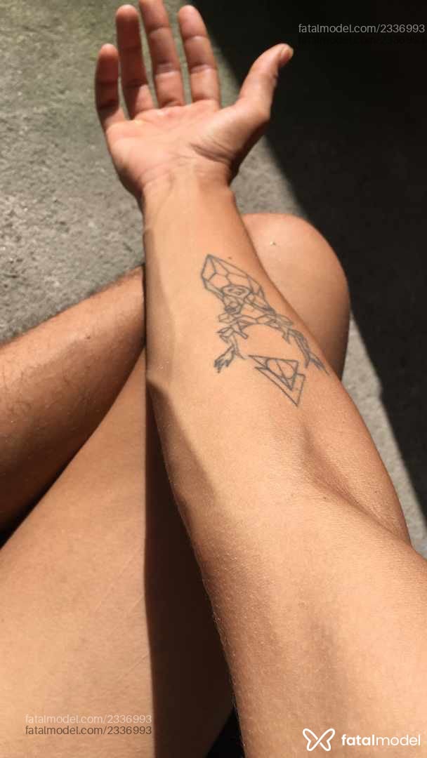Acompanhante homem trans morena (o) de olhos pretos em Mamanguape - Max