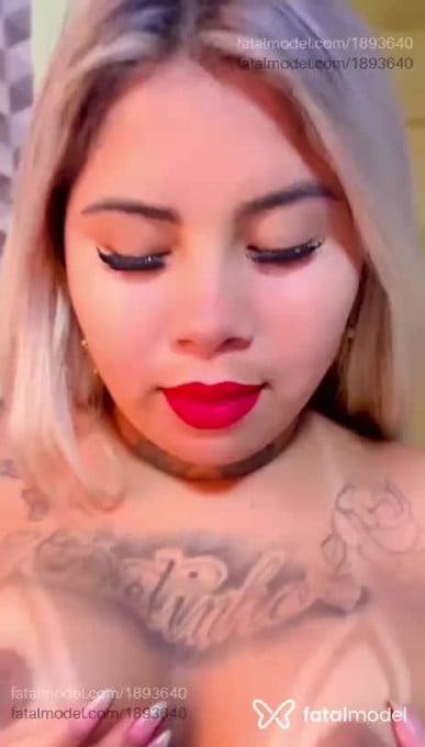 Acompanhante mulher loira (o) de olhos pretos em Porto Velho Acompanhante mulher loira (o) de olhos pretos em Porto Velho - Nifetinhapvh