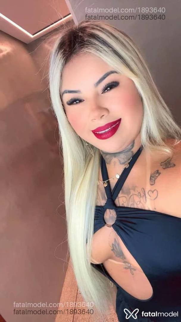 Acompanhante mulher loira (o) de olhos pretos - Nifetinhapvh