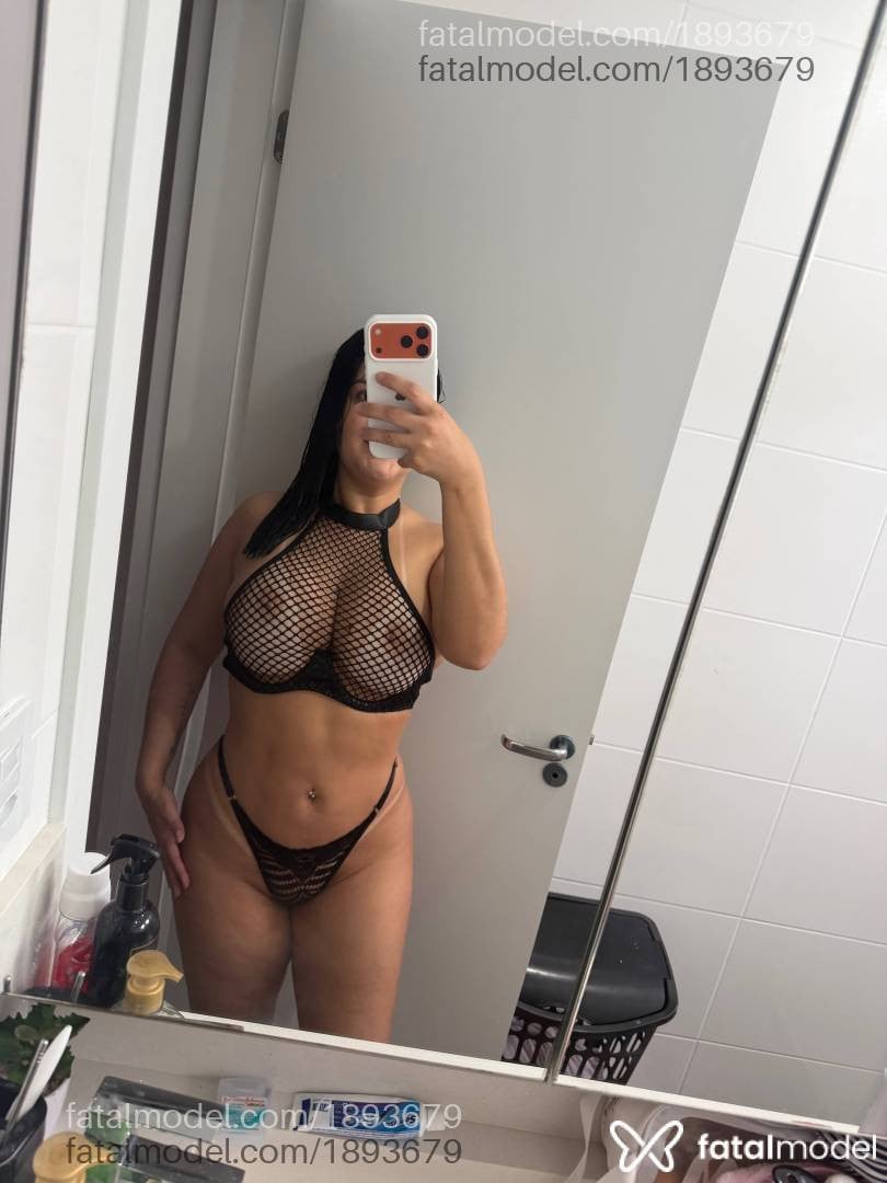 Acompanhante mulher morena (o) de olhos castanhos - Karol Mendes