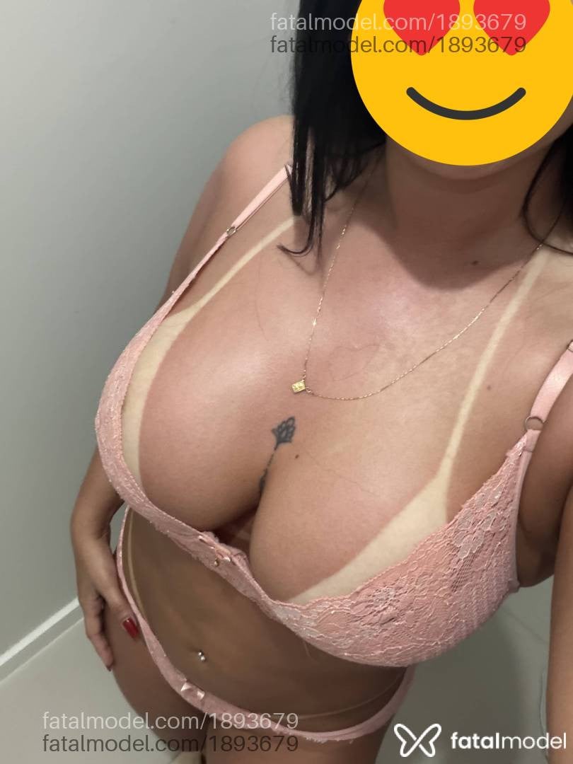 Acompanhante mulher morena (o) de olhos castanhos - Karol Mendes