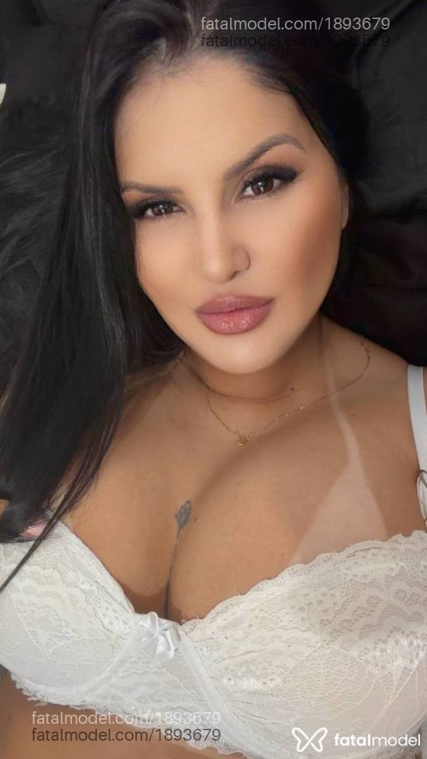Acompanhante mulher morena (o) de olhos castanhos - Karol Mendes