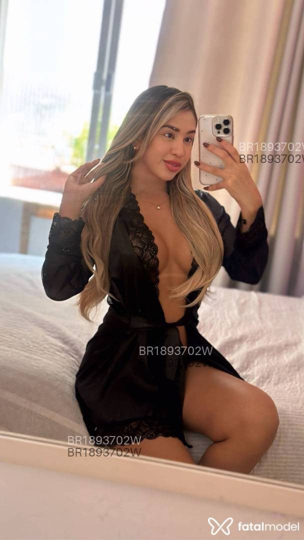 Acompanhante mulher loira (o) de olhos castanhos em Redenção - Bianca