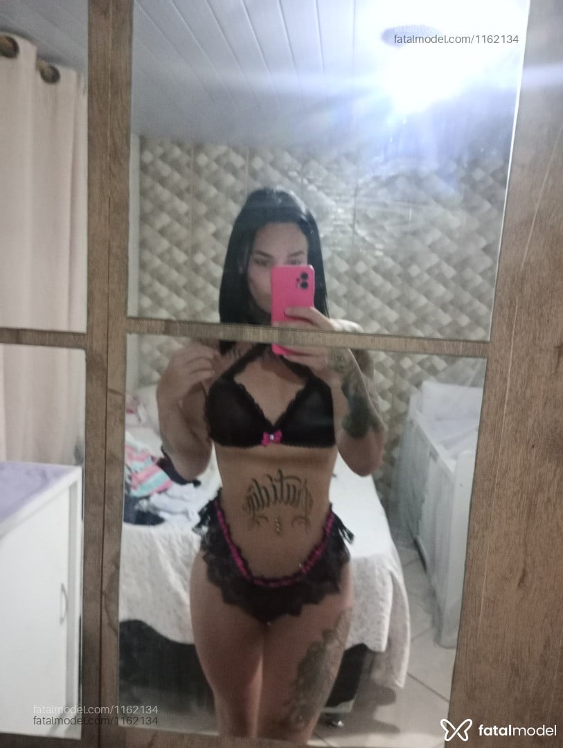Acompanhante mulher trans morena (o) de olhos verdes em Palhoça - Manuele Martins