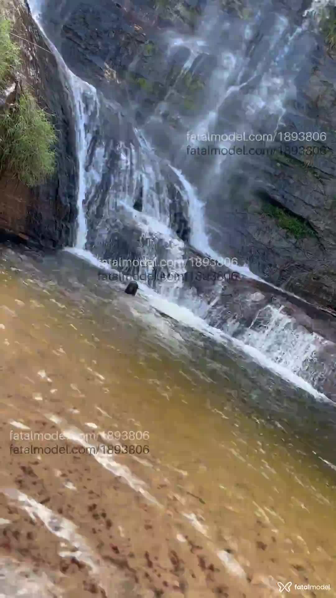 Acompanhante mulher morena (o) de olhos castanhos em Dourados - Raianny Soares